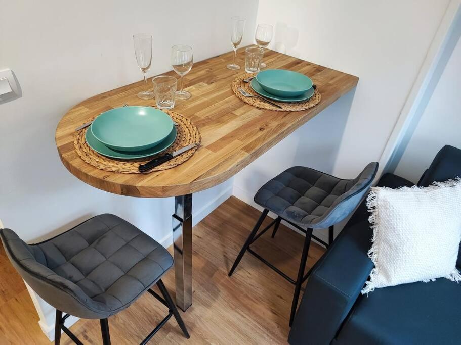 Namaste Studio By T&L Apartamento Denain Exterior foto