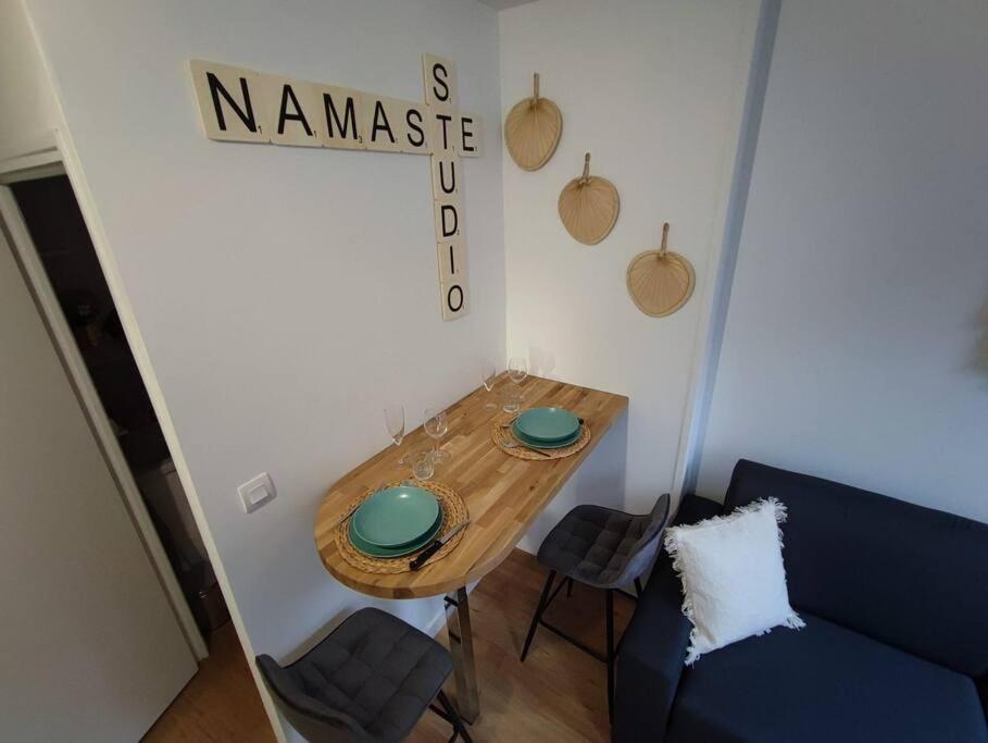 Namaste Studio By T&L Apartamento Denain Exterior foto