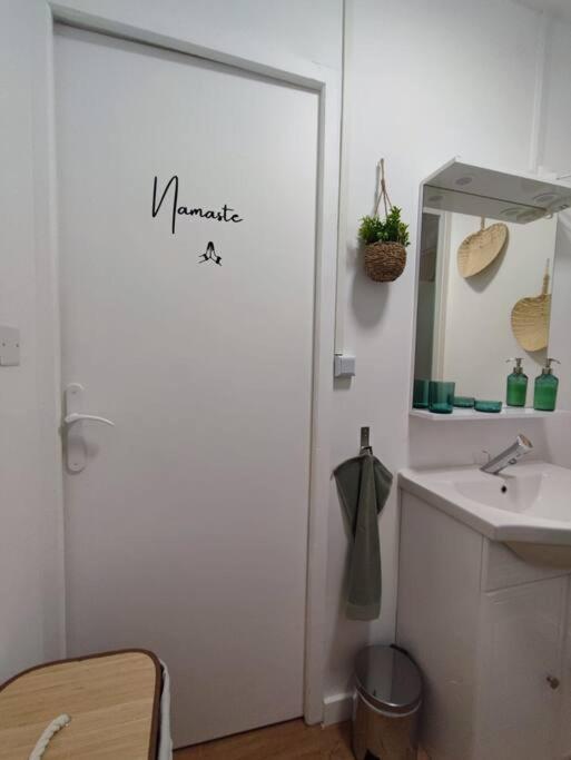 Namaste Studio By T&L Apartamento Denain Exterior foto